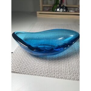 LE Smith COLONIAL‎ BLUE Freeform Orbit Retro Glass ASHTRAY Mid Century MCM